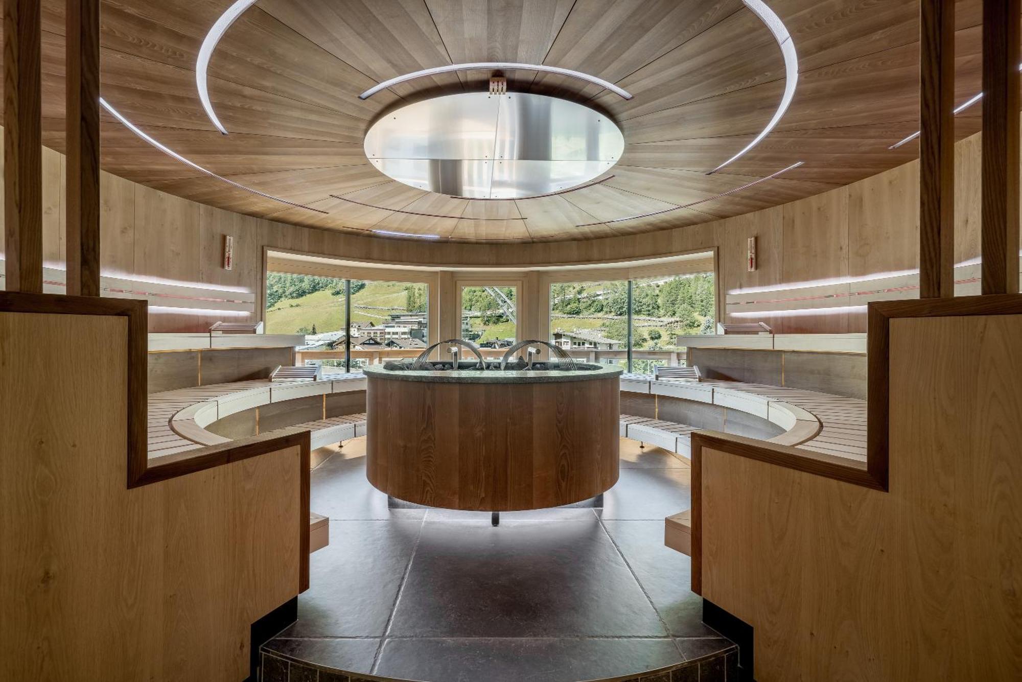 Das Central - Alpine . Luxury . Life Hotel 5*