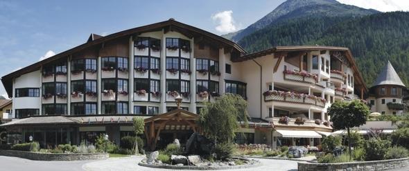 - Alpine . Luxury . Life 5* Sölden